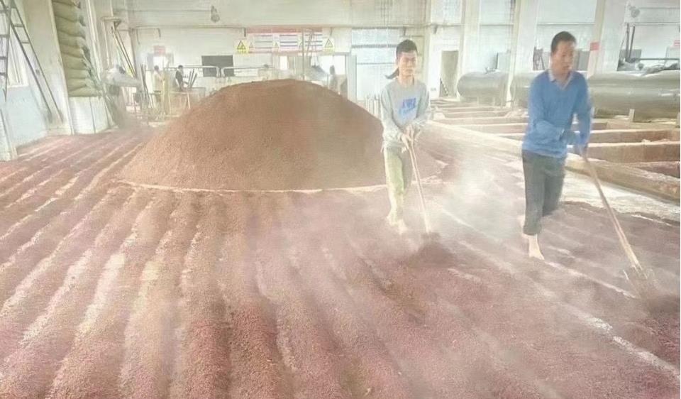 茅台镇酱香酒在消费者中普遍受到欢迎和喜爱